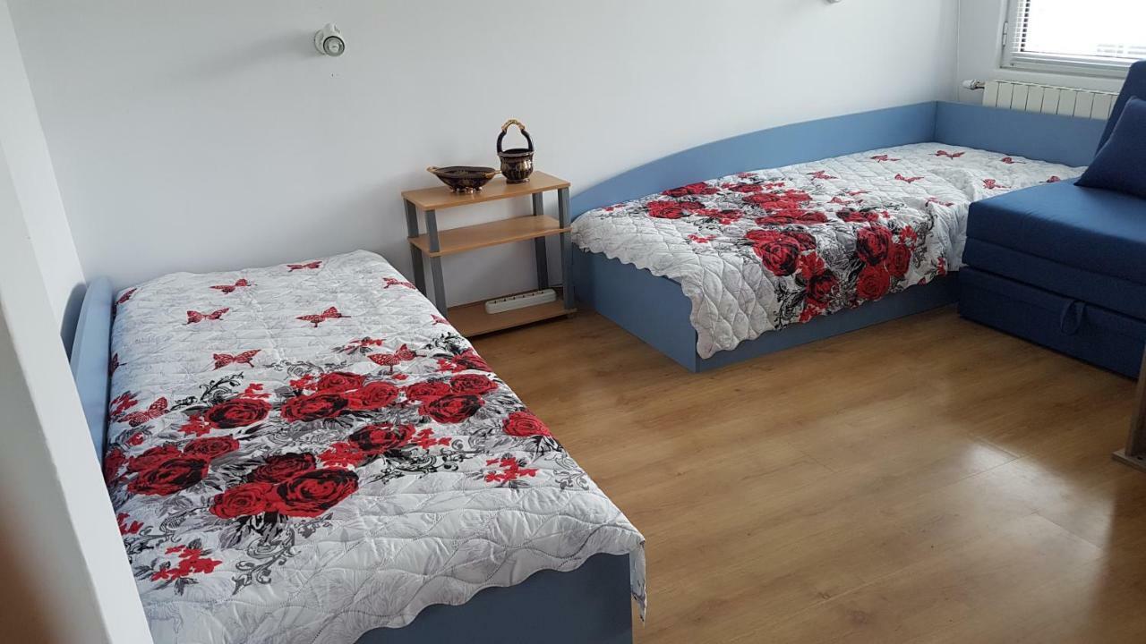 Rosarium Residence Guest House Dryanovo Bagian luar foto