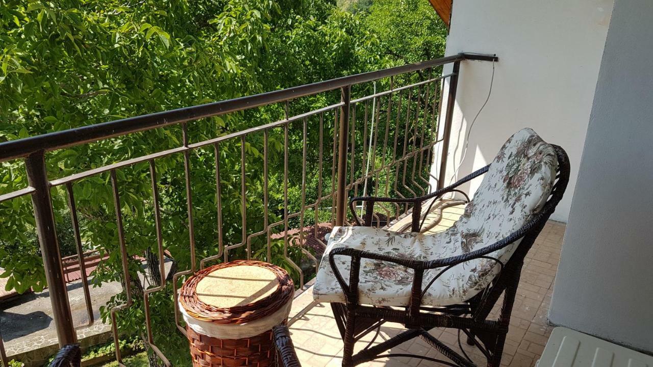 Rosarium Residence Guest House Dryanovo Bagian luar foto