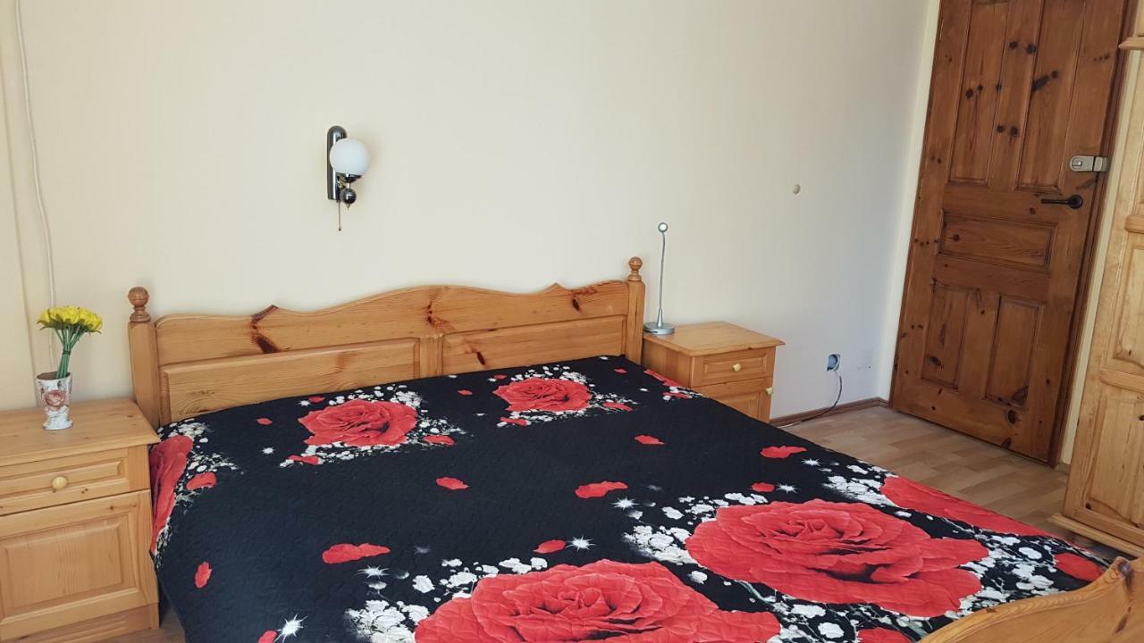 Rosarium Residence Guest House Dryanovo Bagian luar foto
