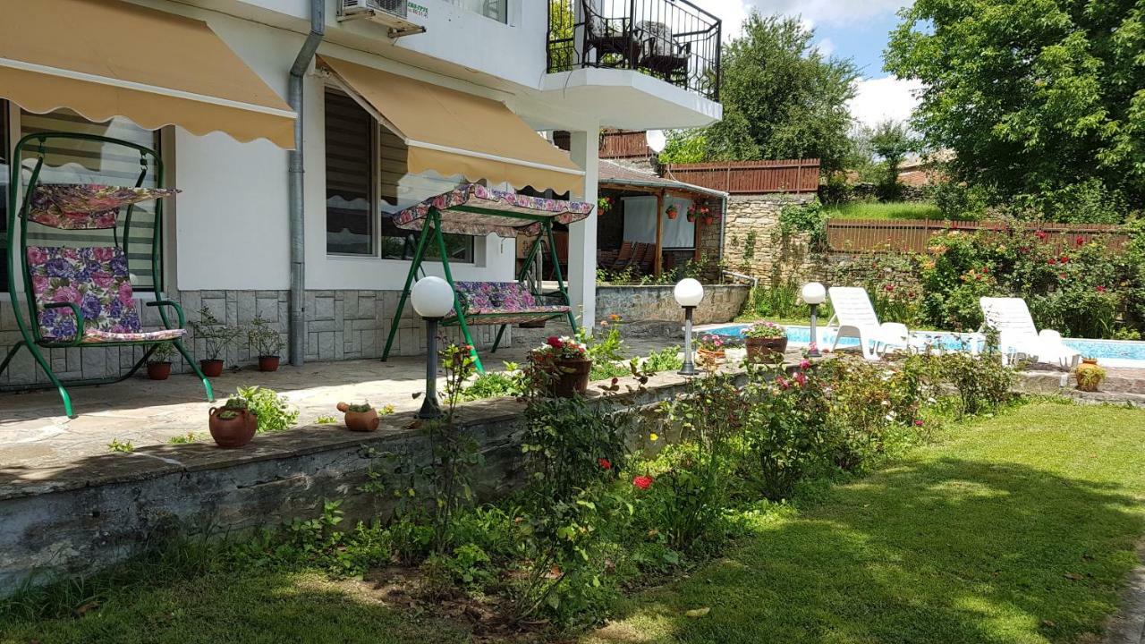 Rosarium Residence Guest House Dryanovo Bagian luar foto